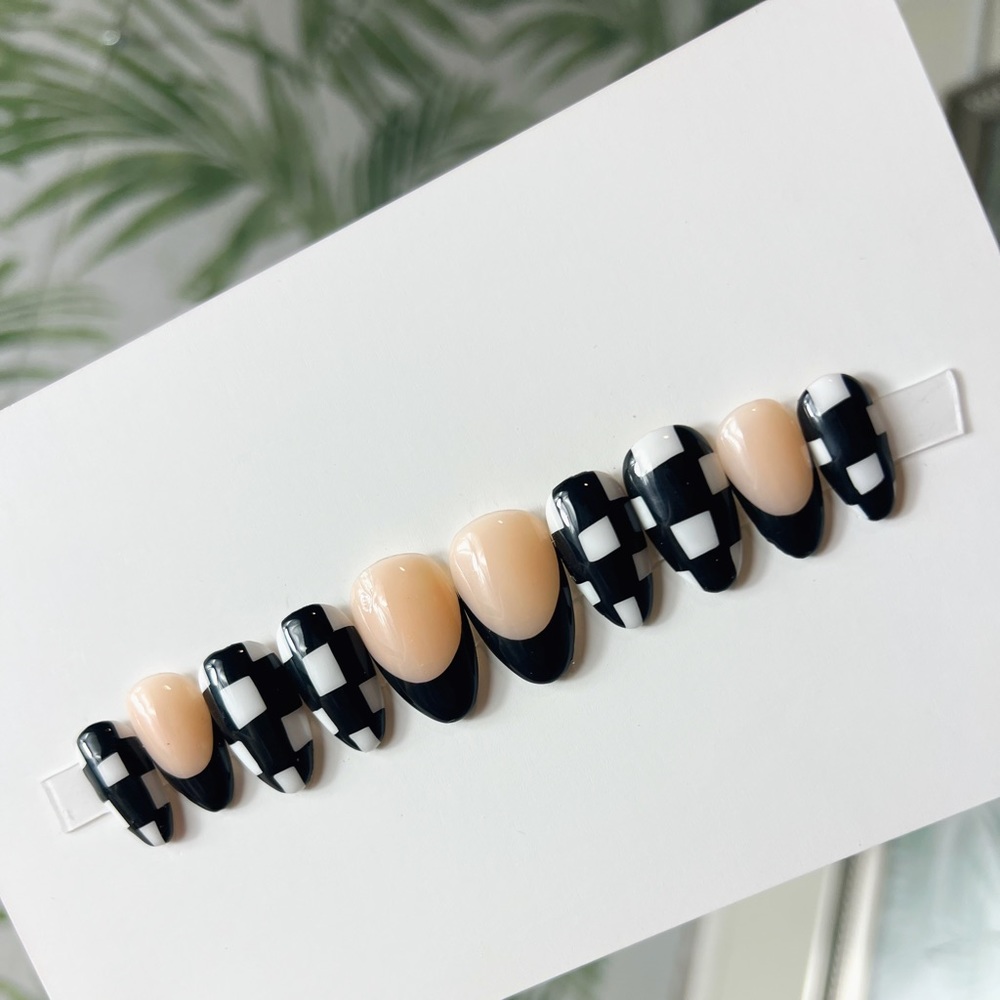 Checkered French Tip Press On Nails